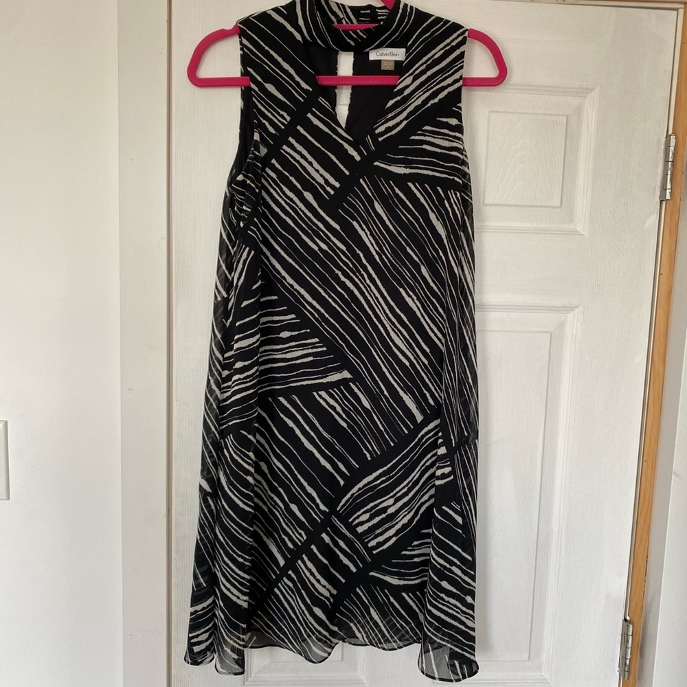 🔥MASSIVE CLEARANCE!💸 5 ITEMS/$40💗 Calvin Klein Keyhole Neck Dress